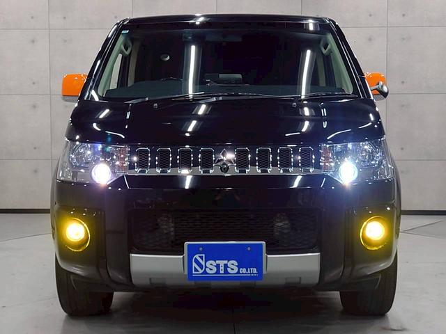 デリカＤ：５ Ｄ　パワーパッケージ　ユーザー様直接仕入れ　７人乗り　追加メーター　純正ナビ　フルセグＴＶ　ＢＴ接続　バックカメラ　フリップダウンモニター　シートヒーター　ＨＩＤライト　フォグ　純正１８ＡＷ　両側パワスラ　ドラレコ　ＥＴＣ（9枚目）