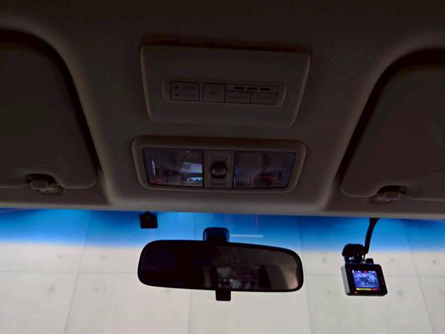 デリカＤ：５ Ｄ　パワーパッケージ　ユーザー様直接仕入れ　７人乗り　追加メーター　純正ナビ　フルセグＴＶ　ＢＴ接続　バックカメラ　フリップダウンモニター　シートヒーター　ＨＩＤライト　フォグ　純正１８ＡＷ　両側パワスラ　ドラレコ　ＥＴＣ（35枚目）