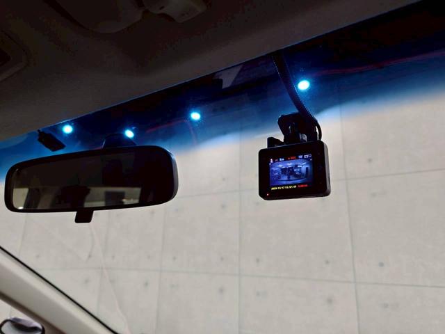 デリカＤ：５ Ｄ　パワーパッケージ　ユーザー様直接仕入れ　７人乗り　追加メーター　純正ナビ　フルセグＴＶ　ＢＴ接続　バックカメラ　フリップダウンモニター　シートヒーター　ＨＩＤライト　フォグ　純正１８ＡＷ　両側パワスラ　ドラレコ　ＥＴＣ（36枚目）