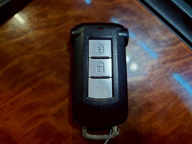 デリカＤ：５ Ｄ　パワーパッケージ　ユーザー様直接仕入れ　７人乗り　追加メーター　純正ナビ　フルセグＴＶ　ＢＴ接続　バックカメラ　フリップダウンモニター　シートヒーター　ＨＩＤライト　フォグ　純正１８ＡＷ　両側パワスラ　ドラレコ　ＥＴＣ（68枚目）