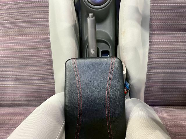 マーチ ボレロ　ユーザー様直接仕入れ車両　専用エクステリア・１４インチアルミ　純正ナビ　フルセグＴＶ　Ｂｌｕｅｔｏｏｔｈ　バックモニター　ドラレコ　メッキドアハンドル　革巻きステア　インテリジェントキー　ＥＴＣ車載器（32枚目）