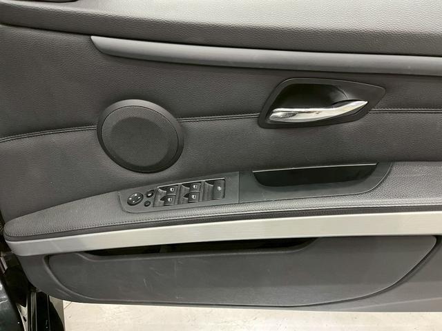 ３シリーズ ３３５ｉカブリオレ　Ｍスポーツパッケージ　ユーザー様直接仕入　ＥＮＥＲＧＹフルエアロ　社外４本出しマフラー・ダウンサス・２０インチＡＷ　ＨＩＤヘッドライト　フォグ　レザーシート　パワーシート　純正ナビ　クルコン　スマートキー　予備キー　ＥＴＣ（41枚目）