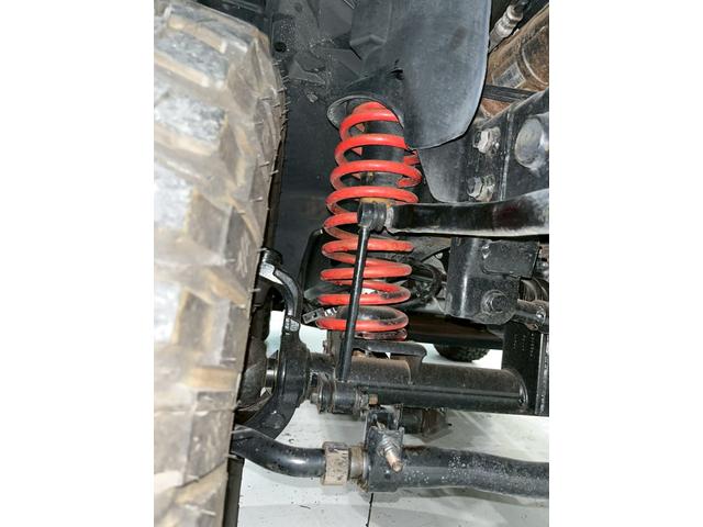 ジープ・ラングラー サハラ　ラゲッドリッジ前後バンパー　リフトアップ　ＭＴタイヤ　ＭＫＷ１７インチＡＷ　背面タイヤ　社外テールランプ　社外ナビ　フルセグＴＶ　ＢＴ接続　サイド・バックモニター　クルコン　ドラレコ　予備キー　ＥＴＣ（26枚目）