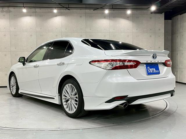 カムリ Ｇレザーパッケージ　ワンオーナー　ＴＲＤフルエアロ　トランクスポイラー　ＬＥＤヘッドライト　純正ＡＷ　純正ナビ　フルセグＴＶ　ＢＴ接続　バックカメラ　革シート　パワーシート　シートヒーター　置くだけ充電　ドラレコ　ＥＴＣ（18枚目）