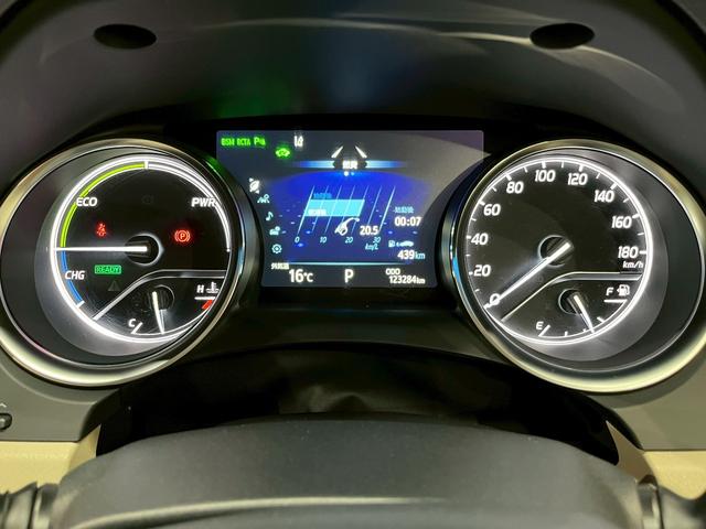 カムリ Ｇレザーパッケージ　ワンオーナー　ＴＲＤフルエアロ　トランクスポイラー　ＬＥＤヘッドライト　純正ＡＷ　純正ナビ　フルセグＴＶ　ＢＴ接続　バックカメラ　革シート　パワーシート　シートヒーター　置くだけ充電　ドラレコ　ＥＴＣ（25枚目）