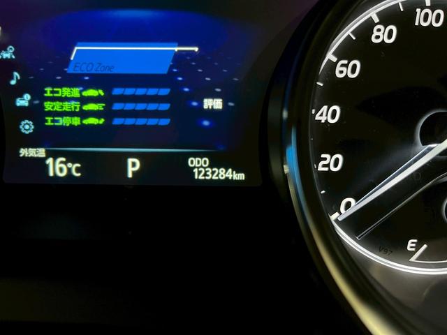 カムリ Ｇレザーパッケージ　ワンオーナー　ＴＲＤフルエアロ　トランクスポイラー　ＬＥＤヘッドライト　純正ＡＷ　純正ナビ　フルセグＴＶ　ＢＴ接続　バックカメラ　革シート　パワーシート　シートヒーター　置くだけ充電　ドラレコ　ＥＴＣ（26枚目）