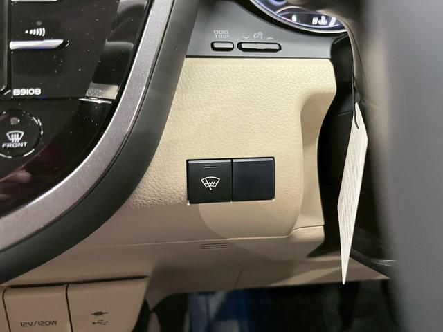 カムリ Ｇレザーパッケージ　ワンオーナー　ＴＲＤフルエアロ　トランクスポイラー　ＬＥＤヘッドライト　純正ＡＷ　純正ナビ　フルセグＴＶ　ＢＴ接続　バックカメラ　革シート　パワーシート　シートヒーター　置くだけ充電　ドラレコ　ＥＴＣ（32枚目）