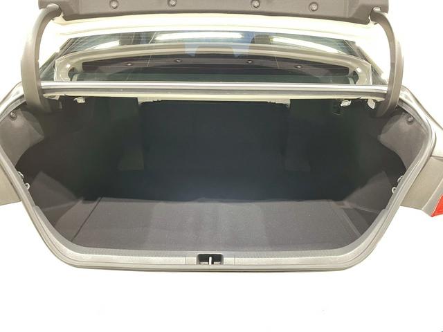 カムリ Ｇレザーパッケージ　ワンオーナー　ＴＲＤフルエアロ　トランクスポイラー　ＬＥＤヘッドライト　純正ＡＷ　純正ナビ　フルセグＴＶ　ＢＴ接続　バックカメラ　革シート　パワーシート　シートヒーター　置くだけ充電　ドラレコ　ＥＴＣ（60枚目）