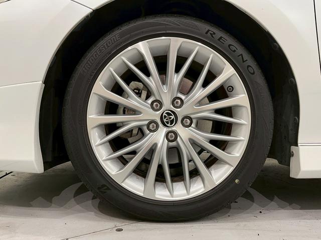 カムリ Ｇレザーパッケージ　ワンオーナー　ＴＲＤフルエアロ　トランクスポイラー　ＬＥＤヘッドライト　純正ＡＷ　純正ナビ　フルセグＴＶ　ＢＴ接続　バックカメラ　革シート　パワーシート　シートヒーター　置くだけ充電　ドラレコ　ＥＴＣ（62枚目）