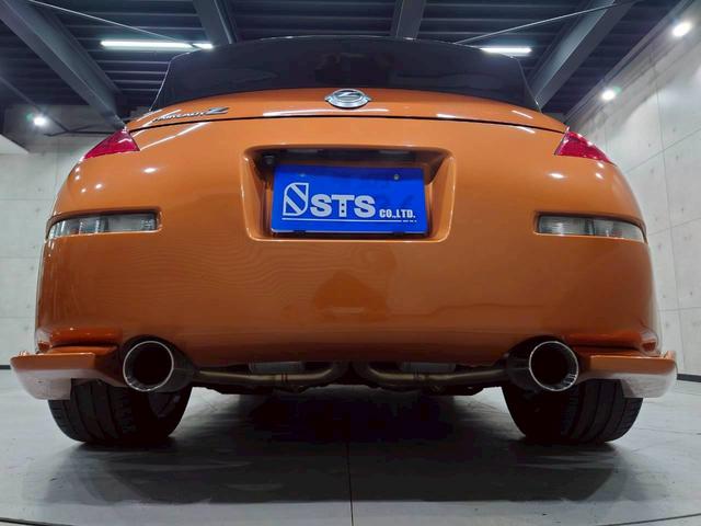 フェアレディＺ バージョンＴ　ＨＫＳマフラー　ＡＤＶＡＮ１９インチＡＷ　リアスポイラ　社外エアクリ　ＨＩＤライト　社外ナビ　デジタルＴＶ　ＢＴ接続　リアカメラ　黒革シート　電動シート　シートヒーター　ＭＯＭＯステ　ドラレコ　ＥＴＣ（22枚目）