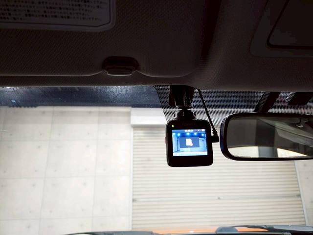 フェアレディＺ バージョンＴ　ＨＫＳマフラー　ＡＤＶＡＮ１９インチＡＷ　リアスポイラ　社外エアクリ　ＨＩＤライト　社外ナビ　デジタルＴＶ　ＢＴ接続　リアカメラ　黒革シート　電動シート　シートヒーター　ＭＯＭＯステ　ドラレコ　ＥＴＣ（34枚目）