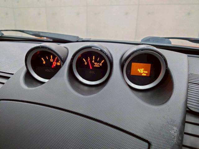 フェアレディＺ バージョンＴ　ＨＫＳマフラー　ＡＤＶＡＮ１９インチＡＷ　リアスポイラ　社外エアクリ　ＨＩＤライト　社外ナビ　デジタルＴＶ　ＢＴ接続　リアカメラ　黒革シート　電動シート　シートヒーター　ＭＯＭＯステ　ドラレコ　ＥＴＣ（35枚目）