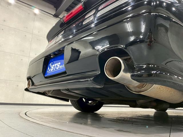 フェアレディＺ バージョンＳ　２ｂｙ２Ｔバールーフ　ＪＵＮオートフロントバンパー　ＭＩＳＳＩＯＮサイドステップ・リアハーフスポイラー　前期リアスポイラー　ＴＥＩＮ車高調　ＲＡＹＳ１７インチＡＷ　ＡＰｅｘｉマフラー　水中花シフトノブ（25枚目）