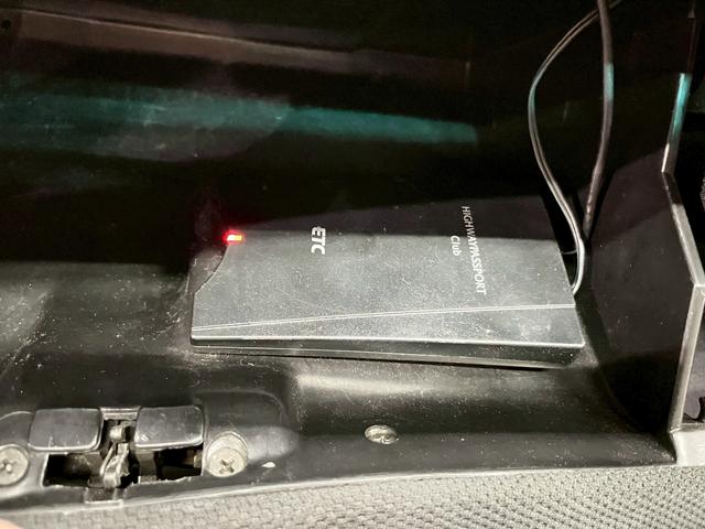 フェアレディＺ バージョンＳ　２ｂｙ２Ｔバールーフ　ＪＵＮオートフロントバンパー　ＭＩＳＳＩＯＮサイドステップ・リアハーフスポイラー　前期リアスポイラー　ＴＥＩＮ車高調　ＲＡＹＳ１７インチＡＷ　ＡＰｅｘｉマフラー　水中花シフトノブ（42枚目）