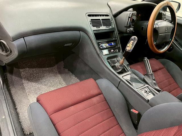 フェアレディＺ バージョンＳ　２ｂｙ２Ｔバールーフ　ＪＵＮオートフロントバンパー　ＭＩＳＳＩＯＮサイドステップ・リアハーフスポイラー　前期リアスポイラー　ＴＥＩＮ車高調　ＲＡＹＳ１７インチＡＷ　ＡＰｅｘｉマフラー　水中花シフトノブ（46枚目）