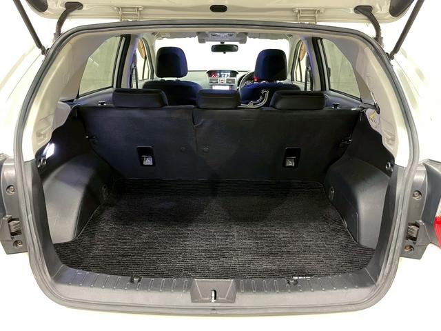 インプレッサスポーツ ２．０ｉ－Ｓリミテッドアイサイト　フルエアロ　メッシュグリル　リアスポイラー　ＳＴＩタワーバー　１７インチアルミ　純正ナビ　フルセグＴＶ　バックモニター　パワーシート　ステアスイッチ　レーダークルーズ　スマートキー　スペアキー　ＥＴＣ（66枚目）