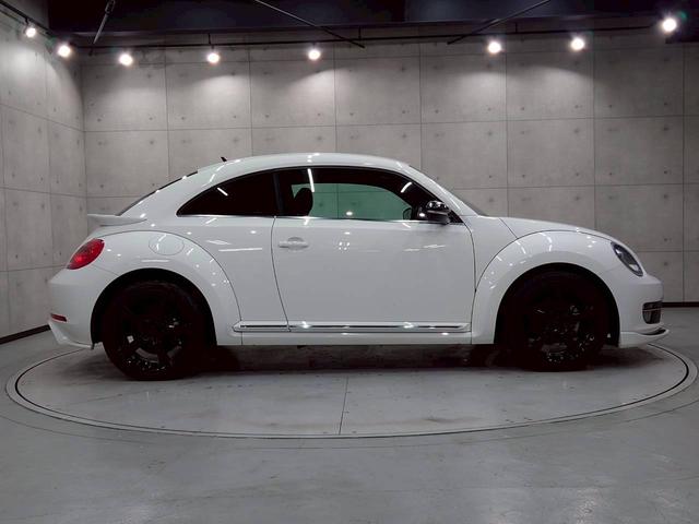 ザ・ビートル デザイン　ハルトデザインエアロ　リアスポイラー　ＢＯＲＢＥＴ１８インチＡＷ　ＨＩＤヘッドライト　純正オーディオ　ＣＤ再生　エアコン　革巻きステア　リモコンキー　ＥＴＣ車載器　実走行５．９万キロ台（13枚目）