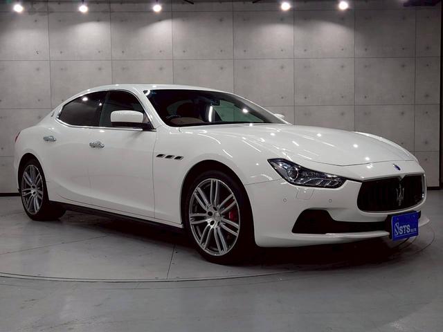 ギブリ Ｓ　サンルーフ　純正ＡＷ　レッドブレーキキャリパー　茶革シート　パワーシート　シートヒーター　リアサンシェード　純正ナビ　フルセグＴＶ　Ｂｌｕｅｔｏｏｔｈ　バックカメラ　前後ドラレコ　スマートキー　ＥＴＣ（12枚目）