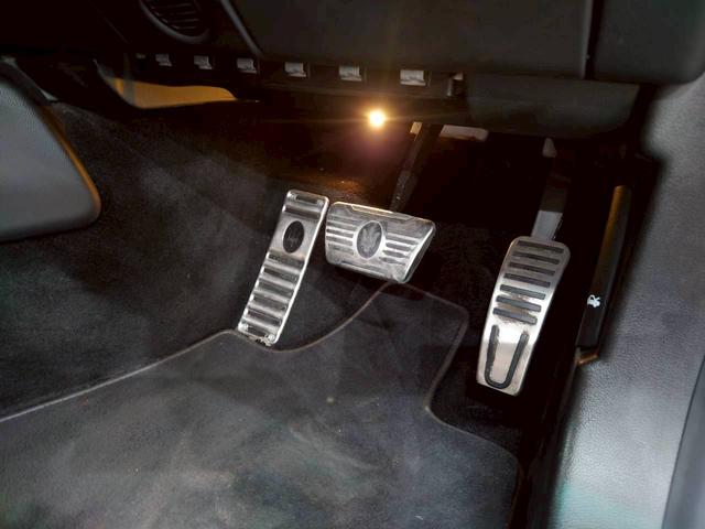 ギブリ Ｓ　サンルーフ　純正ＡＷ　レッドブレーキキャリパー　茶革シート　パワーシート　シートヒーター　リアサンシェード　純正ナビ　フルセグＴＶ　Ｂｌｕｅｔｏｏｔｈ　バックカメラ　前後ドラレコ　スマートキー　ＥＴＣ（33枚目）