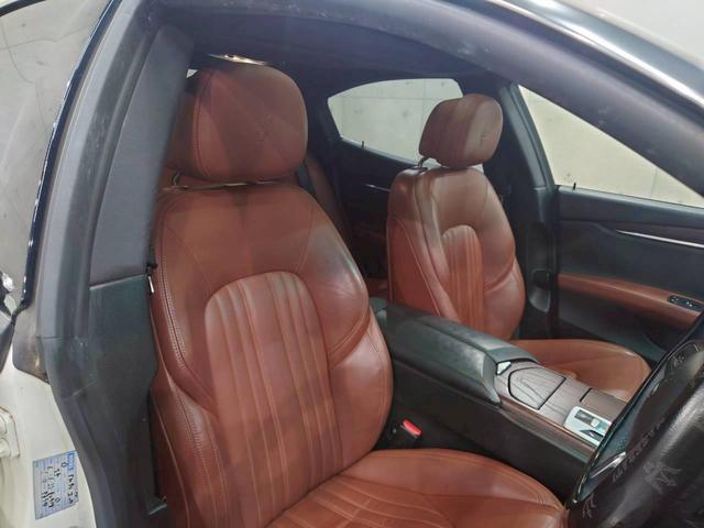 ギブリ Ｓ　サンルーフ　純正ＡＷ　レッドブレーキキャリパー　茶革シート　パワーシート　シートヒーター　リアサンシェード　純正ナビ　フルセグＴＶ　Ｂｌｕｅｔｏｏｔｈ　バックカメラ　前後ドラレコ　スマートキー　ＥＴＣ（52枚目）