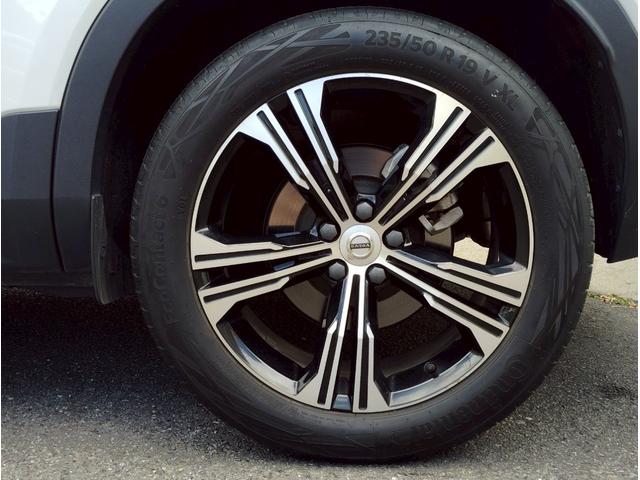 ＸＣ４０ Ｂ４　ＡＷＤ　インスクリプション　ワンオーナー／点検整備付／禁煙／記録簿／ナビ／フルセグ／ＥＴＣ／１９ＡＷ／黒革シート／ＡＣＣ／全周囲カメラ／ＬＥＤ／デイライト／シートヒーター／Ｂｌｕｅｔｏｏｔｈ／ブラインドスポット／前後ドラレコ（15枚目）