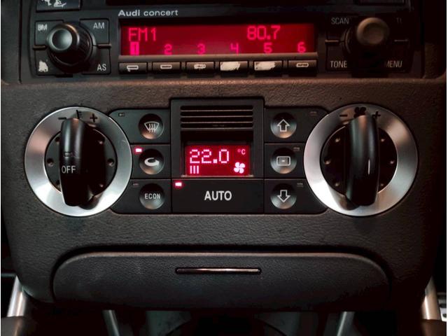 TTクーペ 1.8T 車検整備付/修復歴無/禁煙/ハーフレザー/ETC/17AW/キーレス/オートエアコン/HID/MTモード付AT/シートヒーター(30枚目)