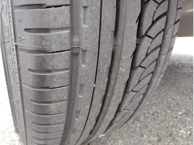 トゥインゴ ゴルディーニ　ルノー・スポール　点検整備付／スペアキー／ＥＴＣ／左ハンドル／ＭＴ／黒革シート／禁煙／修復歴なし／１７ＡＷ／ナビ・ワンセグ／オートエアコン／クルーズコントロール／バックカメラ／ＦＵＪＩＴＳＵＢＯマフラー／新品バッテリー（15枚目）