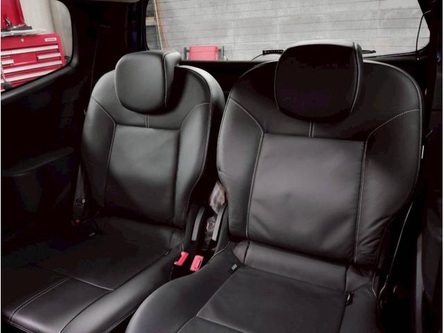 トゥインゴ ゴルディーニ　ルノー・スポール　点検整備付／スペアキー／ＥＴＣ／左ハンドル／ＭＴ／黒革シート／禁煙／修復歴なし／１７ＡＷ／ナビ・ワンセグ／オートエアコン／クルーズコントロール／バックカメラ／ＦＵＪＩＴＳＵＢＯマフラー／新品バッテリー（48枚目）