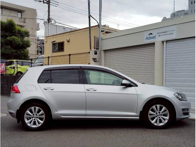 ゴルフ TSIコンフォートラインブルーモーションテクノロジー 点検整備付/スペアキー/ETC/アダプティブクルーズコントロール/オートライト/Bluetooth/禁煙/ナビ/HIDヘッドライト/バックカメラ/左右独立AC/16AW/取説/記録簿(8枚目)