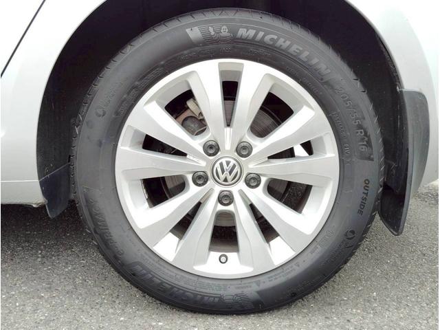 ゴルフ TSIコンフォートラインブルーモーションテクノロジー 点検整備付/スペアキー/ETC/アダプティブクルーズコントロール/オートライト/Bluetooth/禁煙/ナビ/HIDヘッドライト/バックカメラ/左右独立AC/16AW/取説/記録簿(14枚目)