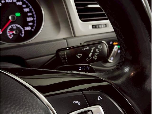 ゴルフ TSIコンフォートラインブルーモーションテクノロジー 点検整備付/スペアキー/ETC/アダプティブクルーズコントロール/オートライト/Bluetooth/禁煙/ナビ/HIDヘッドライト/バックカメラ/左右独立AC/16AW/取説/記録簿(27枚目)