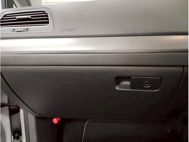 ゴルフ TSIコンフォートラインブルーモーションテクノロジー 点検整備付/スペアキー/ETC/アダプティブクルーズコントロール/オートライト/Bluetooth/禁煙/ナビ/HIDヘッドライト/バックカメラ/左右独立AC/16AW/取説/記録簿(44枚目)