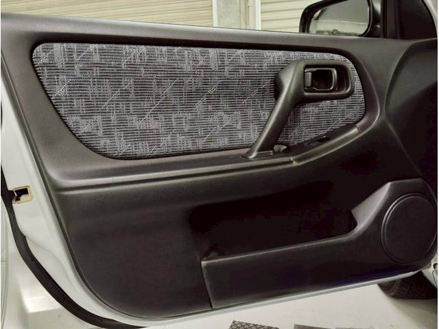 ブルーバード ２．０ＳＳＳ　ＳＲ２０　ワンオーナー　電格ミラー　ＡＢＳ　Ｗエアバッグ　禁煙車　車検整備付き　ネオクラシック（49枚目）