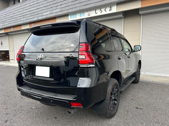 ランドクルーザープラド ＴＸ　Ｌパッケージ　マットブラックエディション　４ＷＤ　サンルーフ　全周囲カメラ　ブラインドスポットモニタ　ベージュレザーシート　シートヒータークーラー　レーダークルーズ　ＥＴＣ２．０　ドライブレコーダー　５人乗り（8枚目）