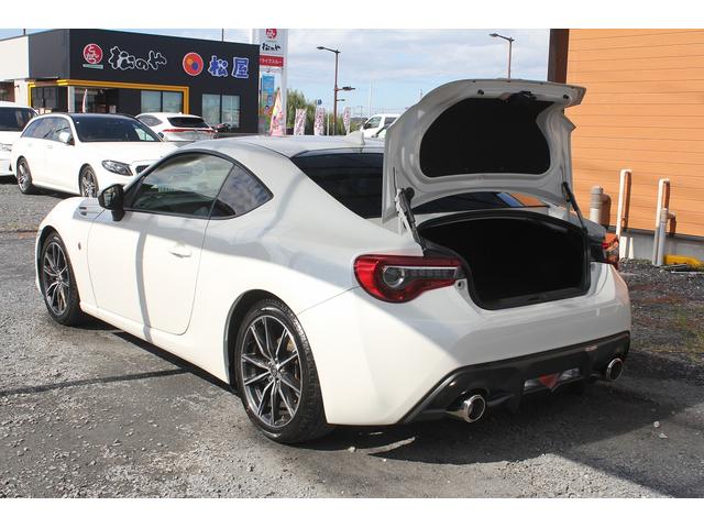 ８６ ＧＴ　修復歴無し・３年保証・６速マニュアル・禁煙車・ＨＫＳ車高調・純正ナビ・バックモニター・スマートキー・オートクルーズコントロール・ＬＥＤヘッドライト・ＥＴＣ２．０・純正アルミ・ＬＥＤフォグ・ＵＳＢ（11枚目）