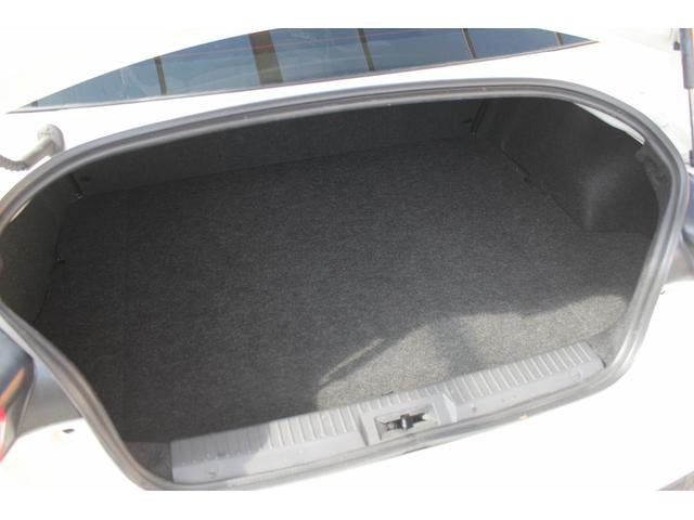 ８６ ＧＴ　修復歴無し・３年保証・６速マニュアル・禁煙車・ＨＫＳ車高調・純正ナビ・バックモニター・スマートキー・オートクルーズコントロール・ＬＥＤヘッドライト・ＥＴＣ２．０・純正アルミ・ＬＥＤフォグ・ＵＳＢ（12枚目）