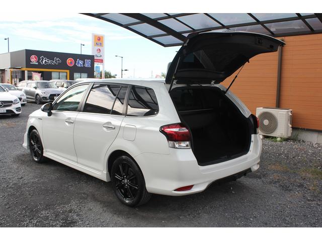 カローラフィールダー ハイブリッドG ダブルバイビー 修復歴無し・3年保証・中期モデル・禁煙車・TRDエアロ・トヨタセーフティセンス・ドラレコ・スマートキー・プッシュスタート・LEDヘッドライト・純正ナビ・バックモニター・純正アルミ・シートヒータ・記録簿(12枚目)