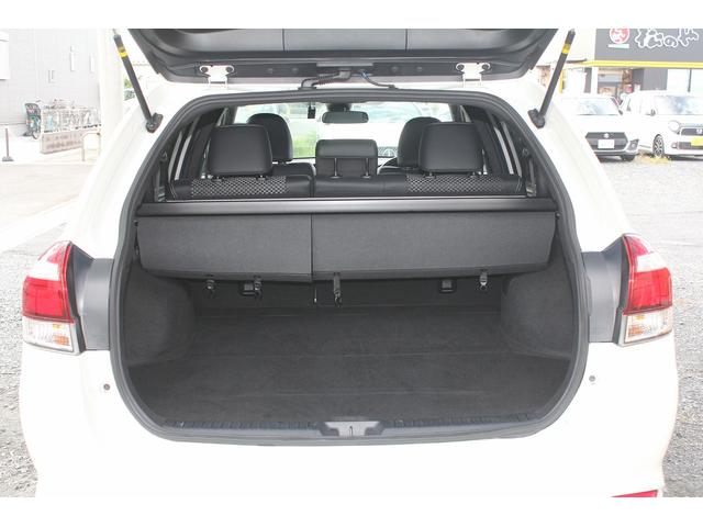 カローラフィールダー ハイブリッドG ダブルバイビー 修復歴無し・3年保証・中期モデル・禁煙車・TRDエアロ・トヨタセーフティセンス・ドラレコ・スマートキー・プッシュスタート・LEDヘッドライト・純正ナビ・バックモニター・純正アルミ・シートヒータ・記録簿(13枚目)