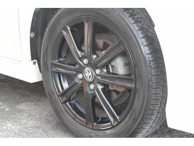 カローラフィールダー ハイブリッドG ダブルバイビー 修復歴無し・3年保証・中期モデル・禁煙車・TRDエアロ・トヨタセーフティセンス・ドラレコ・スマートキー・プッシュスタート・LEDヘッドライト・純正ナビ・バックモニター・純正アルミ・シートヒータ・記録簿(45枚目)