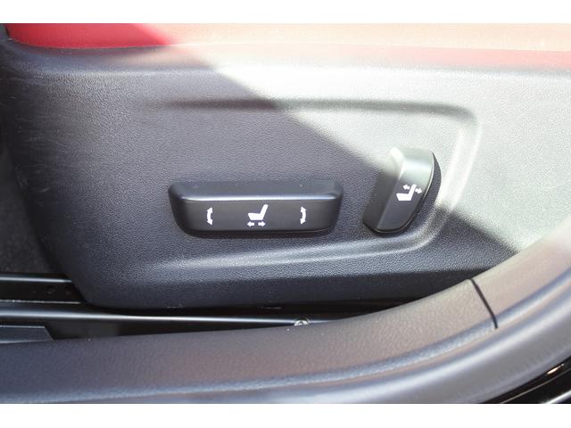 ＩＳ ＩＳ２００ｔ　Ｆスポーツ　修復歴無し・３年保証・後期モデル・禁煙車・新品コーティング施工済・赤シート・純正ワイドナビ・レクサスセーフティシステムプラス・純正ドライブレコーダー・シートヒーター・３眼ＬＥＤライト・ＢＳＭ・ＥＴＣ（35枚目）