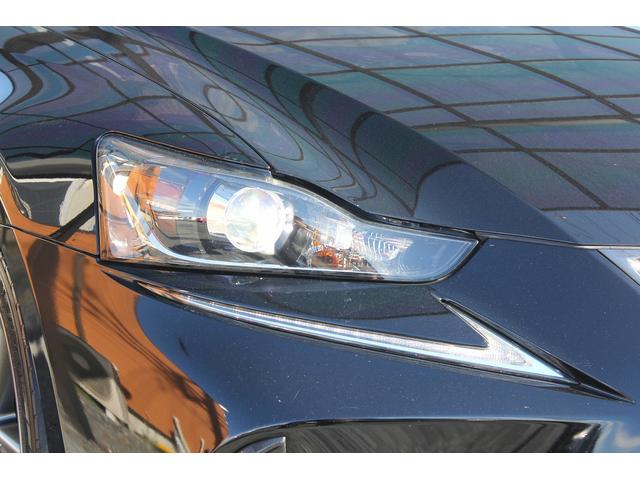 ＩＳ ＩＳ２００ｔ　Ｆスポーツ　修復歴無し・３年保証・後期モデル・禁煙車・新品コーティング施工済・赤シート・純正ワイドナビ・レクサスセーフティシステムプラス・純正ドライブレコーダー・シートヒーター・３眼ＬＥＤライト・ＢＳＭ・ＥＴＣ（42枚目）