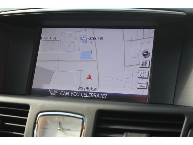 【大画面ナビ】人気の純正ナビを装備しております。ナビの使いやすさはもちろん、オーディオ機能も充実！キャンプや旅行はもちろん、通勤や買い物など普段のドライブも楽しくなるはず♪