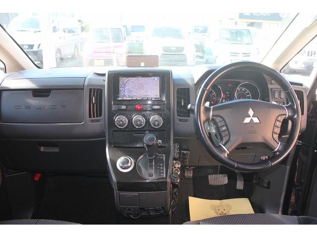 デリカＤ：５ ローデスト　Ｇ　パワーパッケージ　修復歴無し・禁煙車・後期モデル・７人乗りキャプテンシート・後席フリップダウンモニター・純正オプションＲＡＹＺ１８インチメッキアルミ・両側電動スライドドア・スマートキー・ローデストフルエアロ・ＥＴＣ（12枚目）