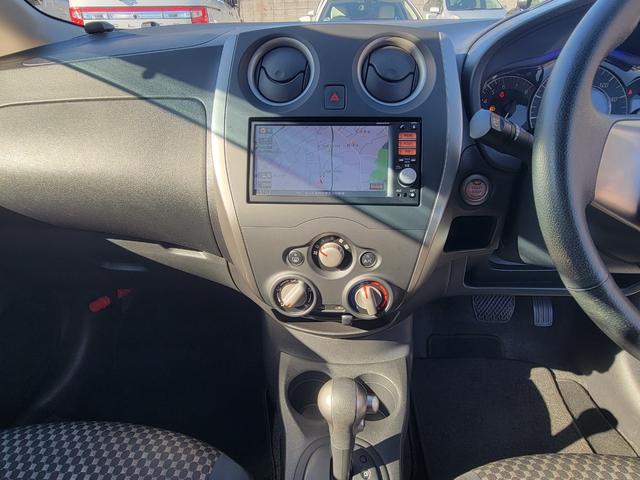 ノート ライダー　アイドルストップ　ＡＢＳ　キーレス　エアバック　パワーステアリング　スマートキー＆プッシュスタート　衝突安全ボディ　エアコン　パワーウィンドウ　盗難防止システム　助手席エアバック　ＥＴＣ（24枚目）