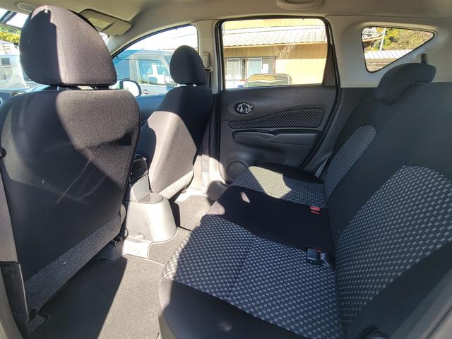 ノート ライダー　アイドルストップ　ＡＢＳ　キーレス　エアバック　パワーステアリング　スマートキー＆プッシュスタート　衝突安全ボディ　エアコン　パワーウィンドウ　盗難防止システム　助手席エアバック　ＥＴＣ（39枚目）