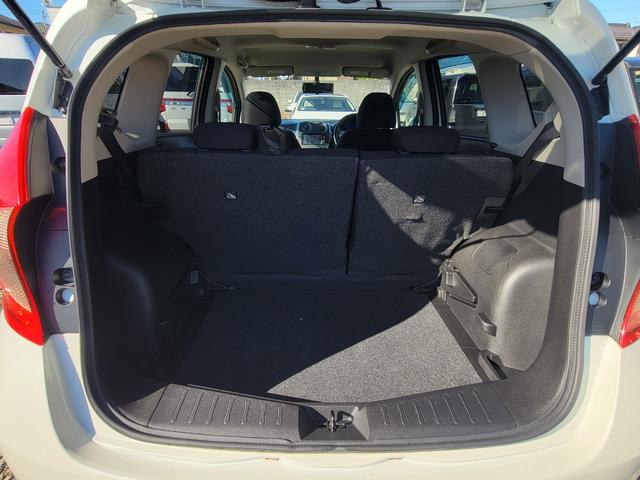 ノート ライダー　アイドルストップ　ＡＢＳ　キーレス　エアバック　パワーステアリング　スマートキー＆プッシュスタート　衝突安全ボディ　エアコン　パワーウィンドウ　盗難防止システム　助手席エアバック　ＥＴＣ（42枚目）