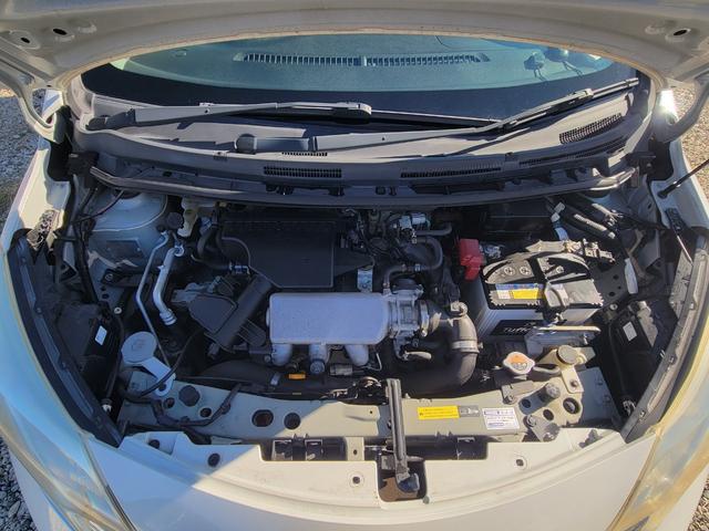 ノート ライダー　アイドルストップ　ＡＢＳ　キーレス　エアバック　パワーステアリング　スマートキー＆プッシュスタート　衝突安全ボディ　エアコン　パワーウィンドウ　盗難防止システム　助手席エアバック　ＥＴＣ（43枚目）