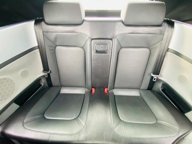 ニュービートルカブリオレ ベースグレード　本革シート　アルミホイール　ＥＴＣ　ポータブルナビ　運転席助手席エアバッグ　盗難防止システム（29枚目）