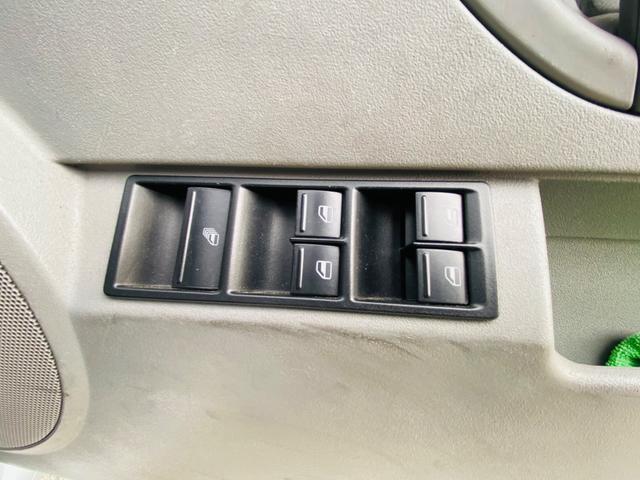 ニュービートルカブリオレ ベースグレード　本革シート　アルミホイール　ＥＴＣ　ポータブルナビ　運転席助手席エアバッグ　盗難防止システム（39枚目）