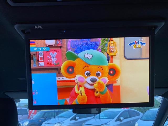 ヴォクシー Ｓ－Ｇ　ナビ　フルセグＴＶ　両側スライド片側電動スライドドア　全周囲カメラ　レーンキープアシスト　パーキングアシスト　ＥＴＣ　アルミホイール　スマートキー　後席モニタ　Ｂｌｕｅｔｏｏｔｈ接続（4枚目）
